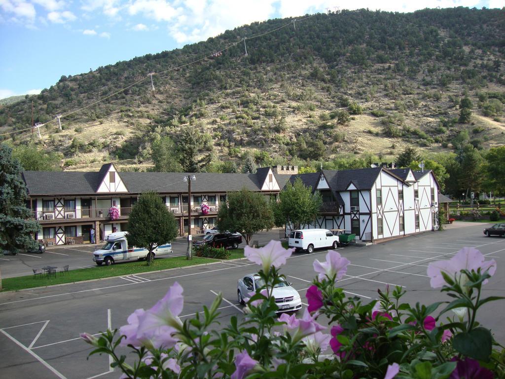 Silver Spruce Inn Glenwood Springs Exterior photo