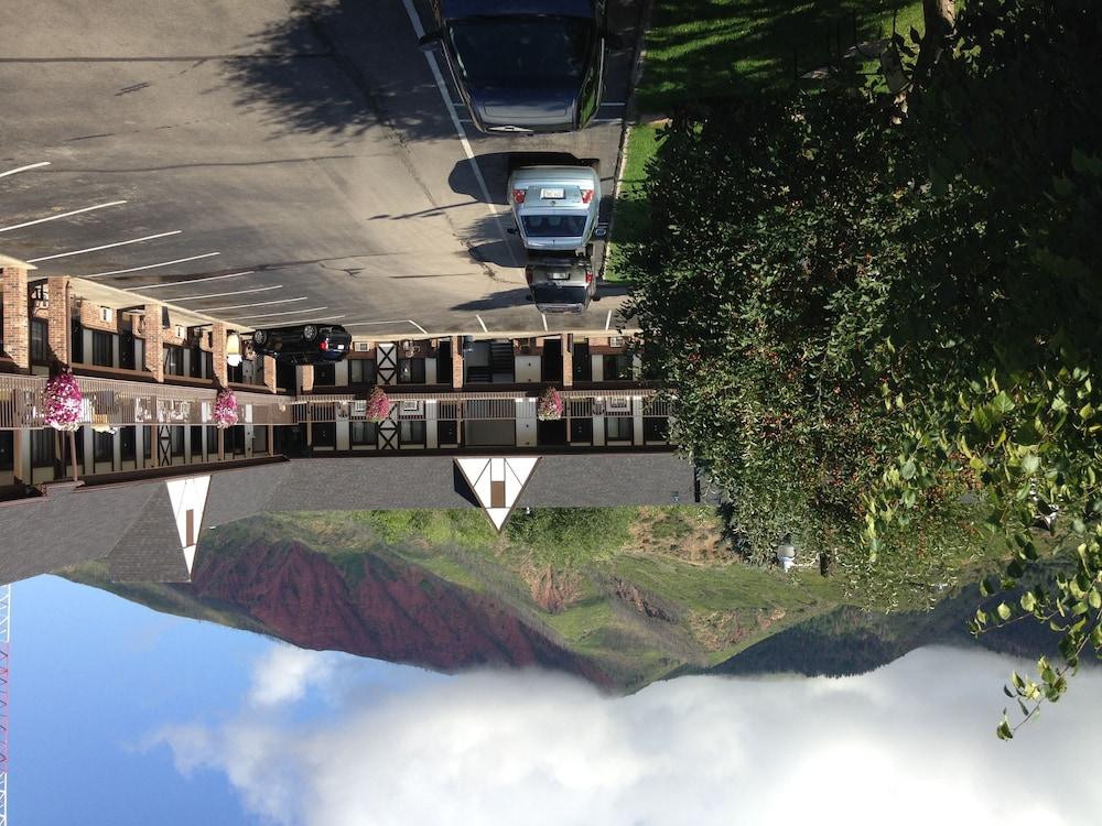 Silver Spruce Inn Glenwood Springs Exterior photo