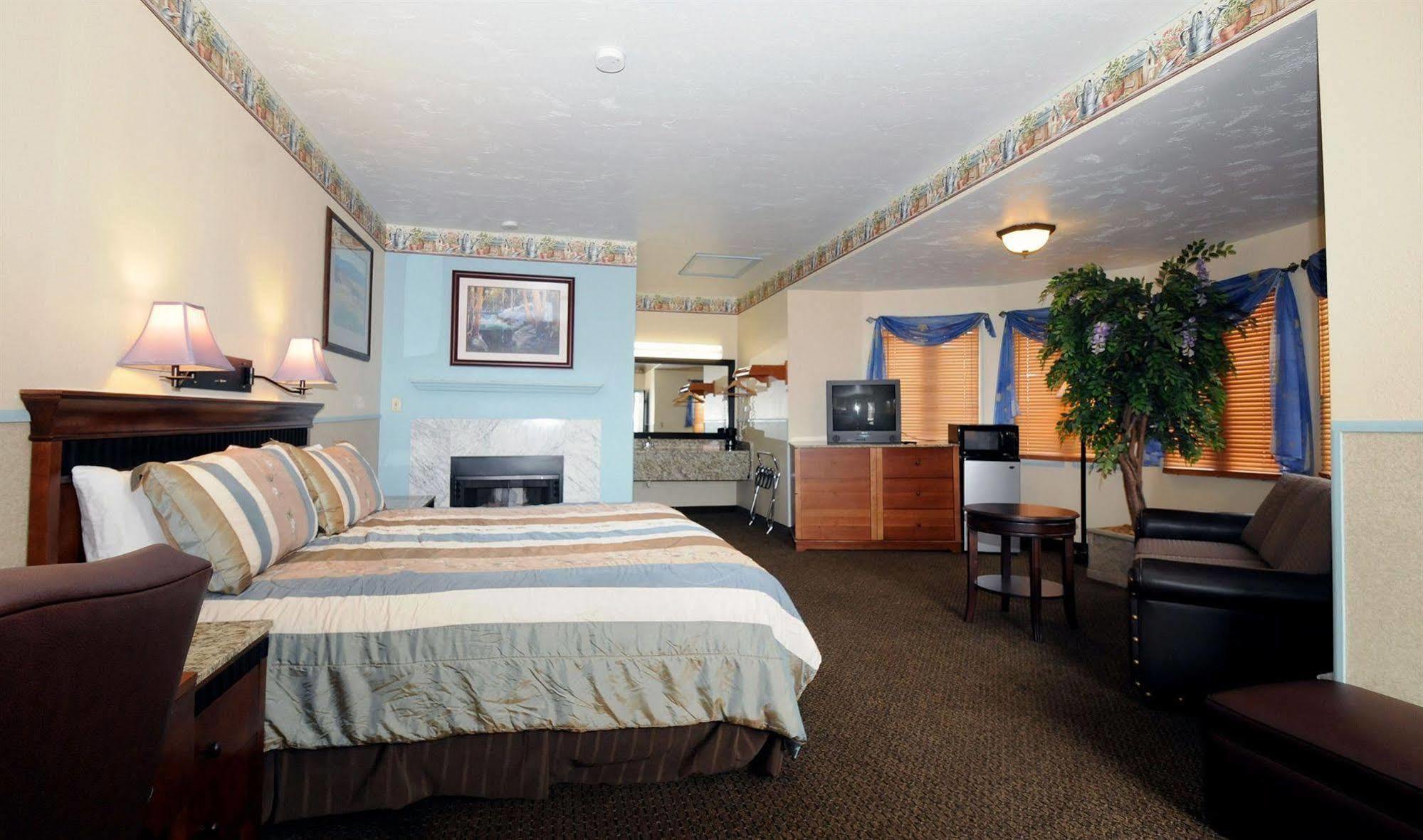 Silver Spruce Inn Glenwood Springs Exterior photo