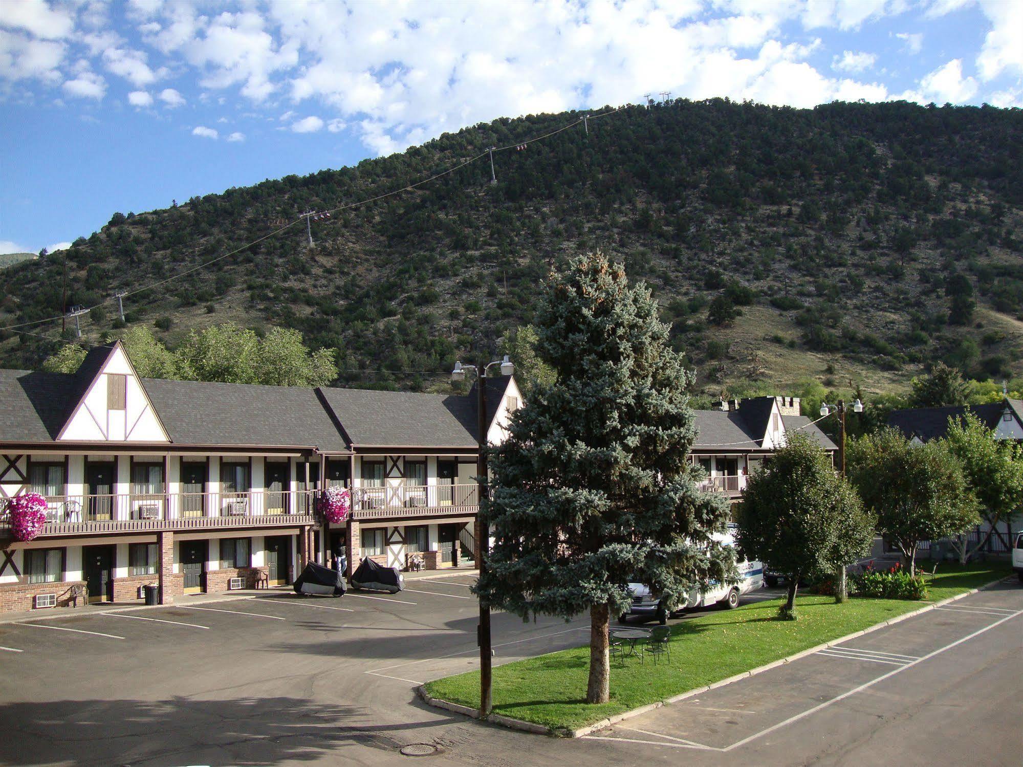 Silver Spruce Inn Glenwood Springs Exterior photo